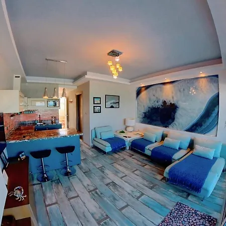 Apartment Deluxe Apartment- Sleeps 2 & Private Terrace